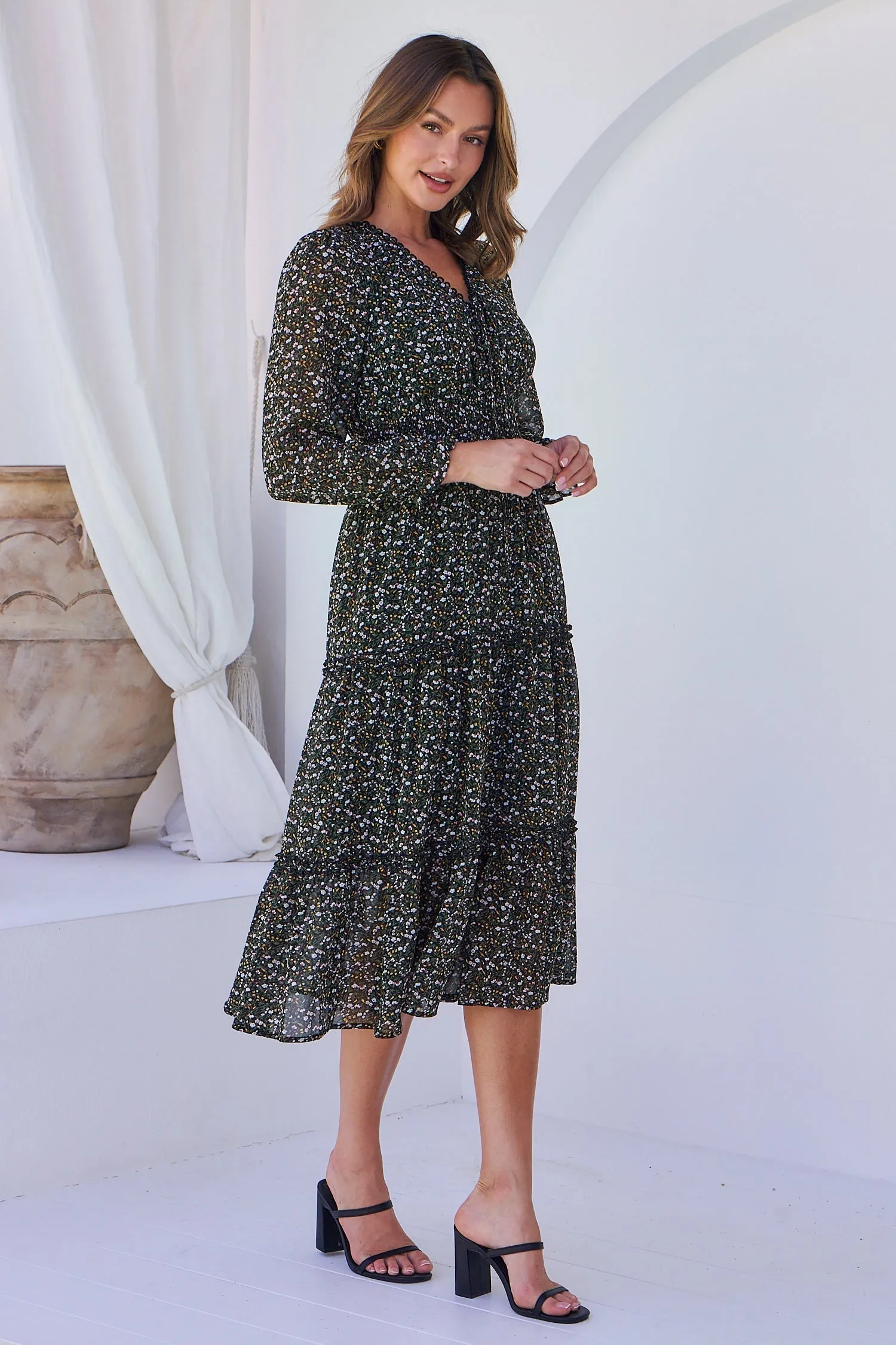 Valerie Black/Green Floral Print Long Sleeve Chiffon Dress