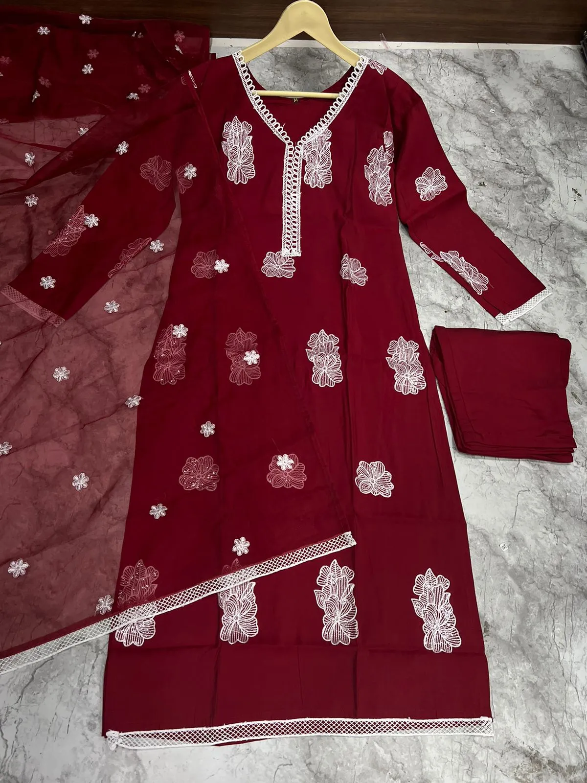 Women Ethnic Diwali Kurti Pant Dupatta Set